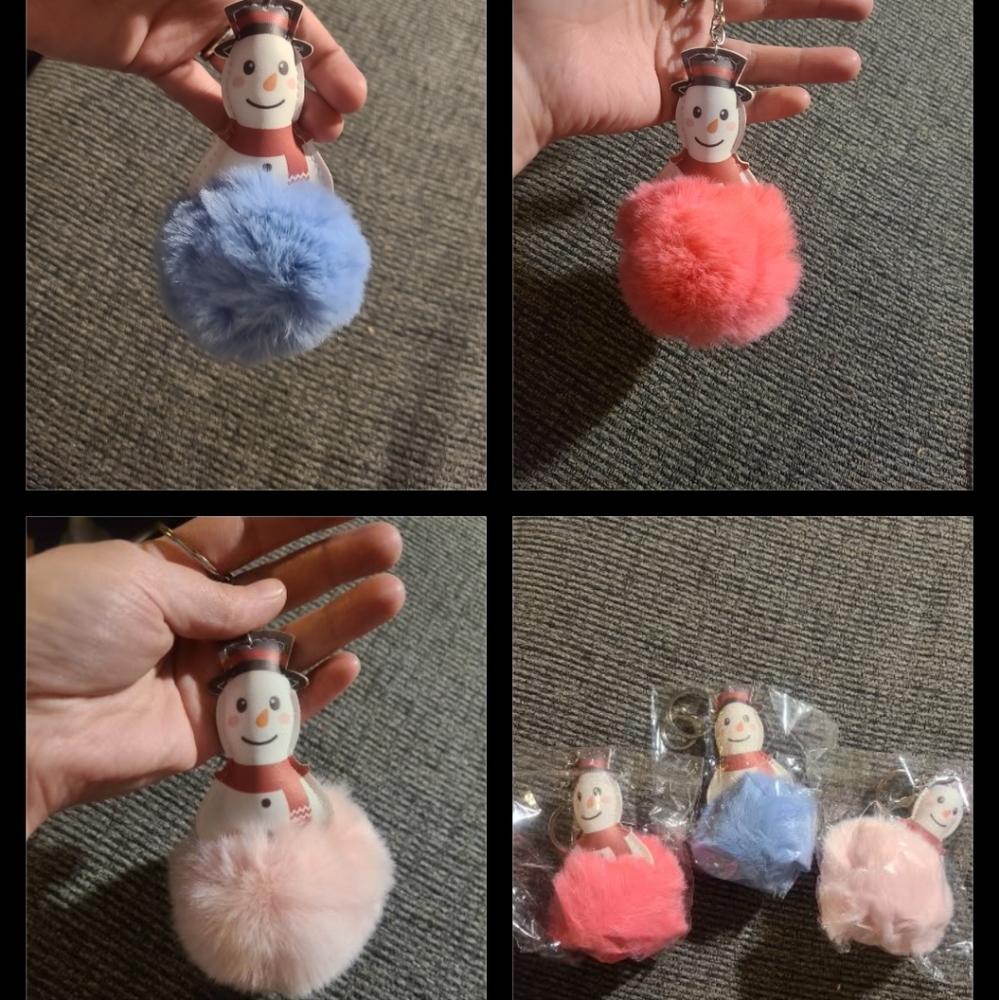 Snowman ☃️ Pom keychain